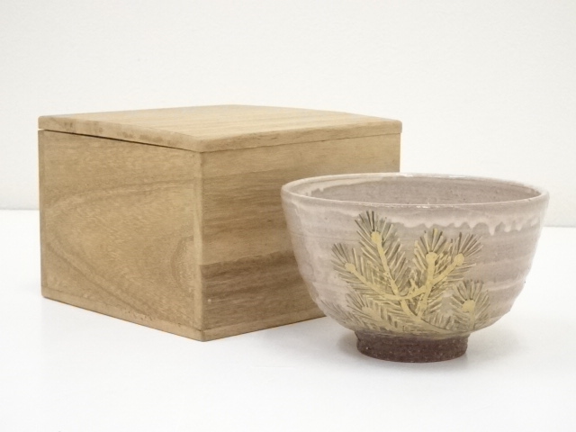 JAPANESE TEA CEREMONY / CHAWAN(TEA BOWL) / KYO WARE / YOUNG PINE